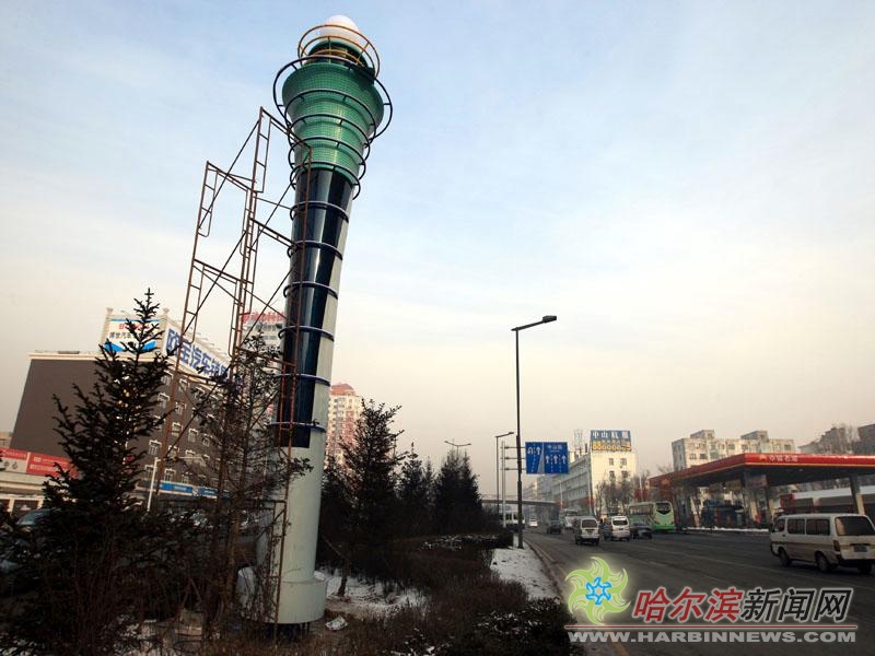 LED大型景观灯柱首次亮相冰城