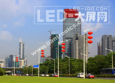 联建光电打造单块面积最大<a href=http://www.led-100.com target=_blank>led显示屏</a>