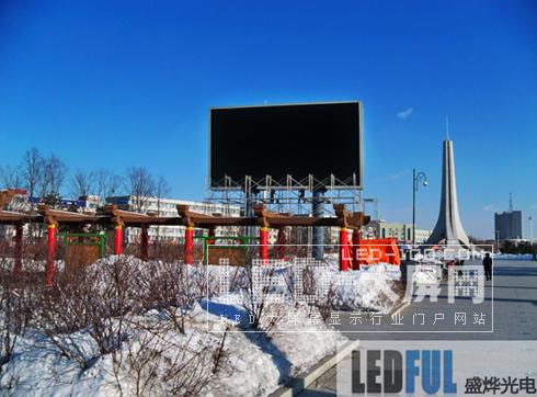 30ʢǹ<a href=http://www.led-100.com target=_blank>ledʾ</a>ػв㳡